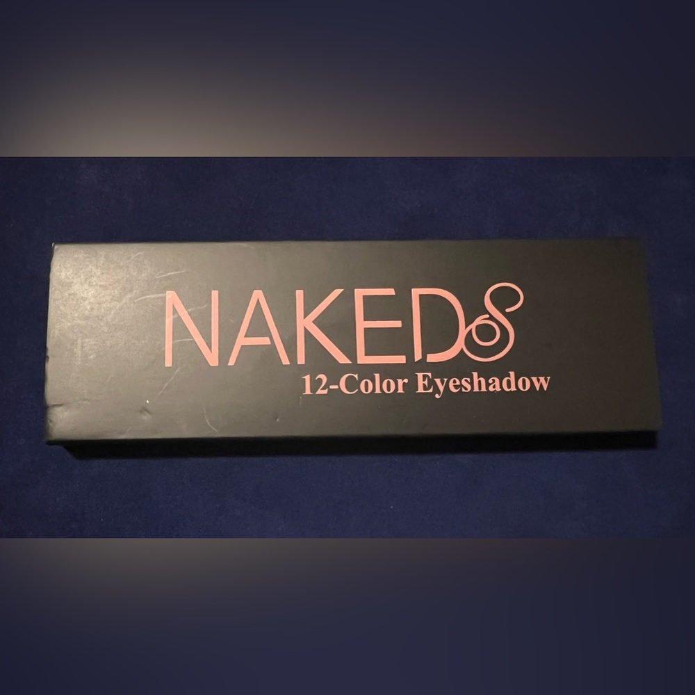 NWOT Nakeds 12-Color Eyeshadow Palette!
